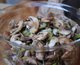 Cogumelos marinados com alho francês